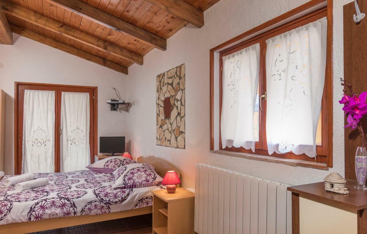 Apartmani Zikovic Poreč Zewnętrze zdjęcie